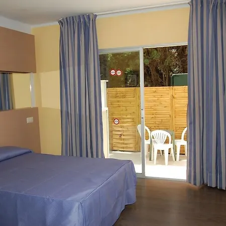 Villamarina Club 3* Σαλού